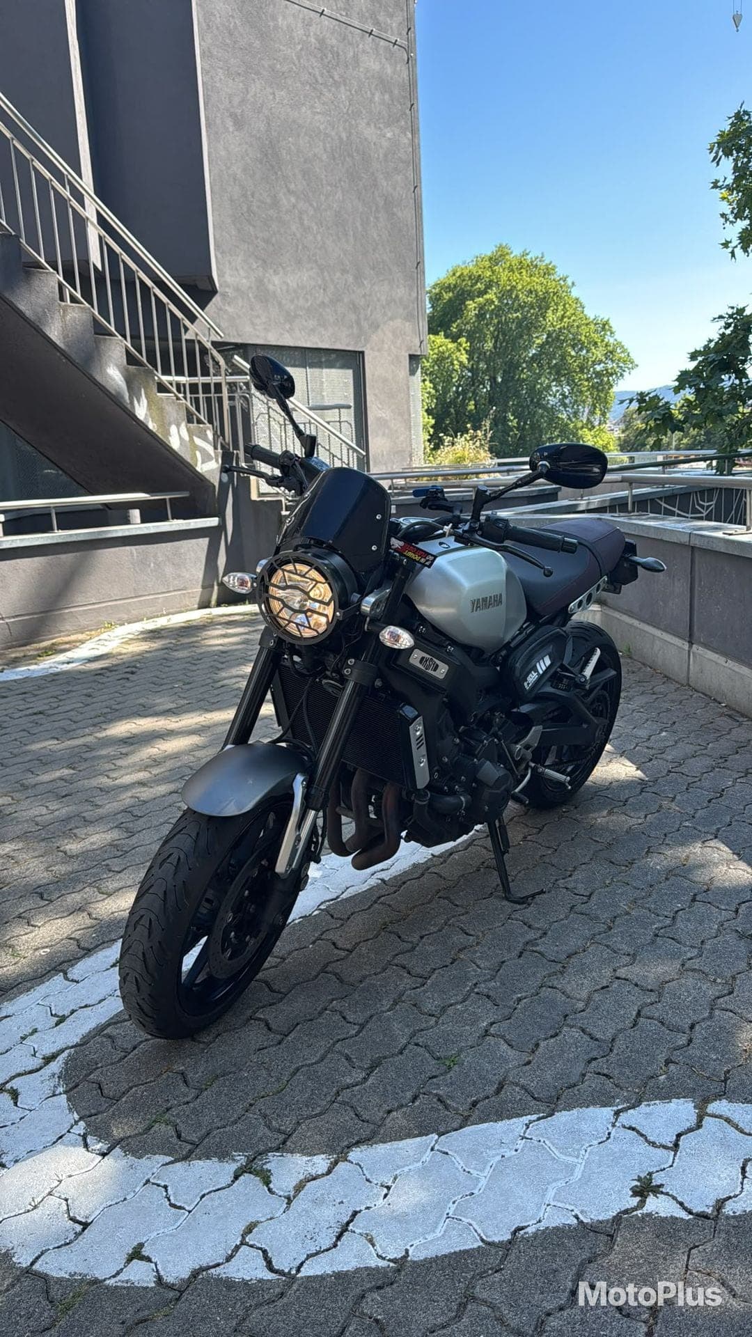 Yamaha XSR900