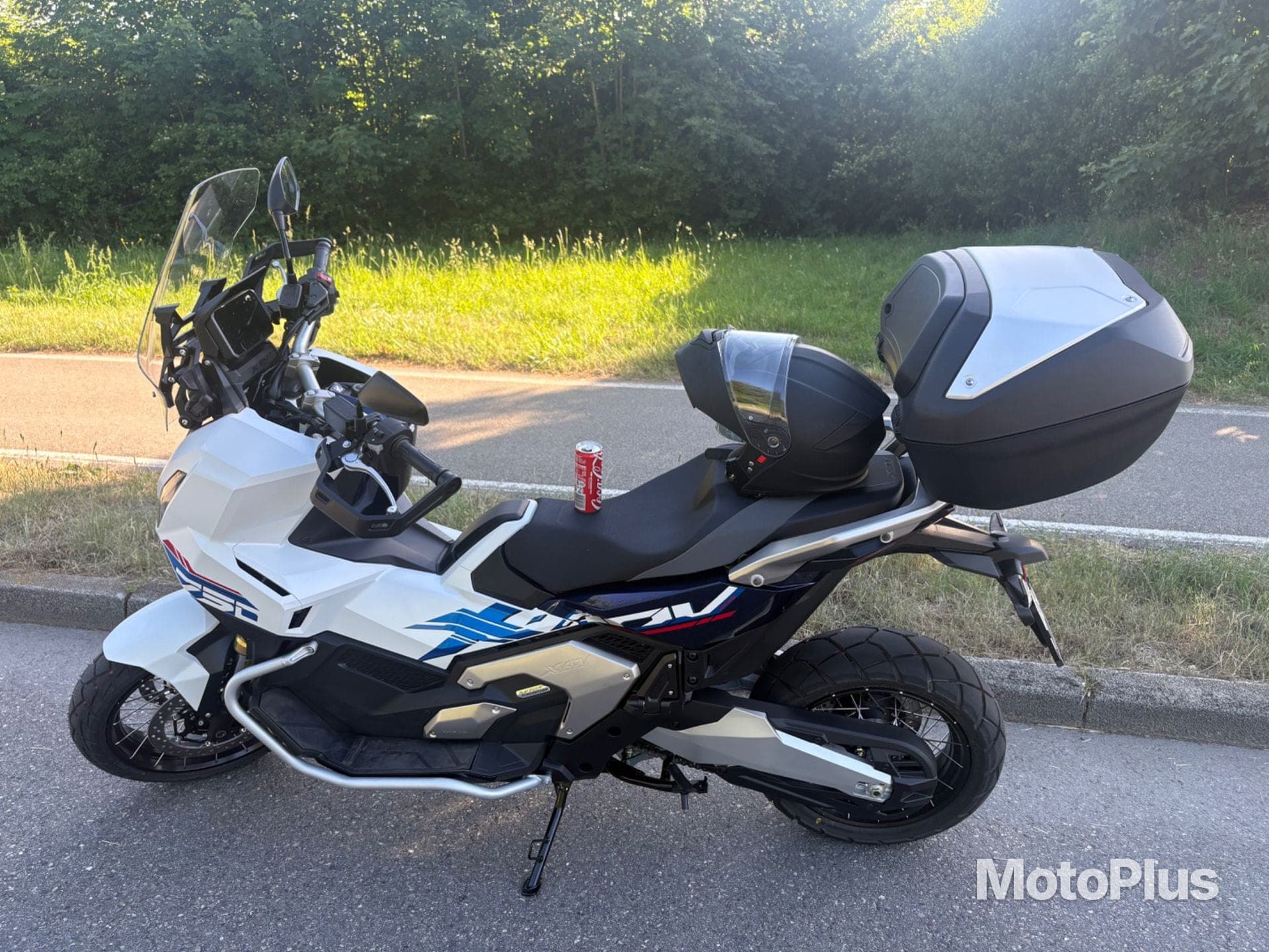 Honda ADV750