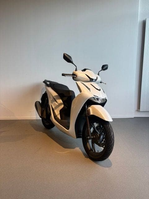 Honda SH 125 +