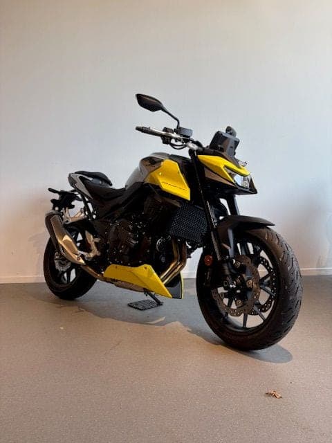 Honda CB 750 Hornet E-clutch